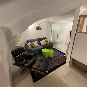  Apartment Loft “cinema Galleria”